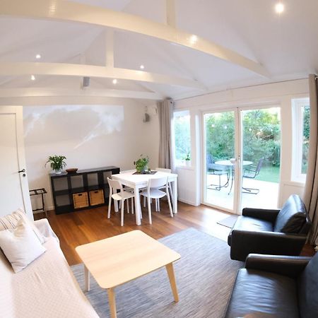 Surfers Guesthouse Åsa Kültér fotó