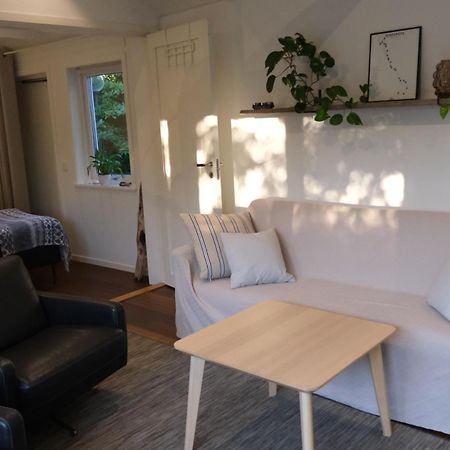 Surfers Guesthouse Åsa Kültér fotó