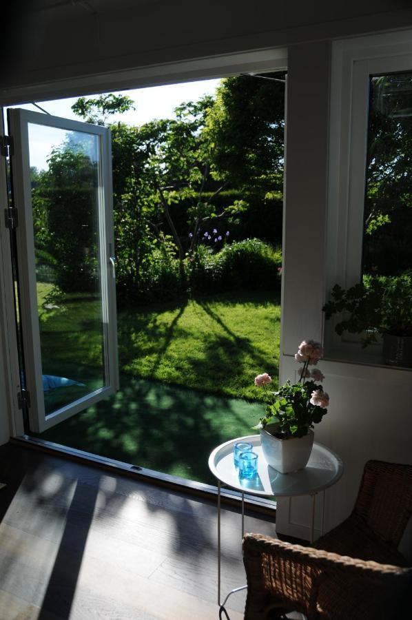 Surfers Guesthouse Åsa Kültér fotó