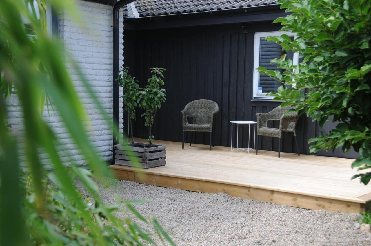 Surfers Guesthouse Åsa Kültér fotó