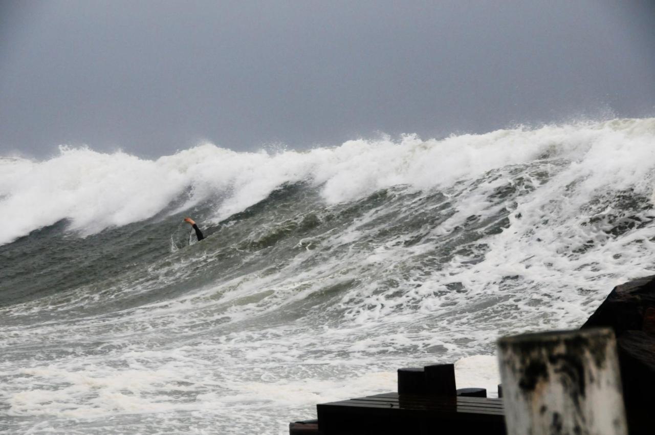 Surfers Guesthouse Åsa Kültér fotó