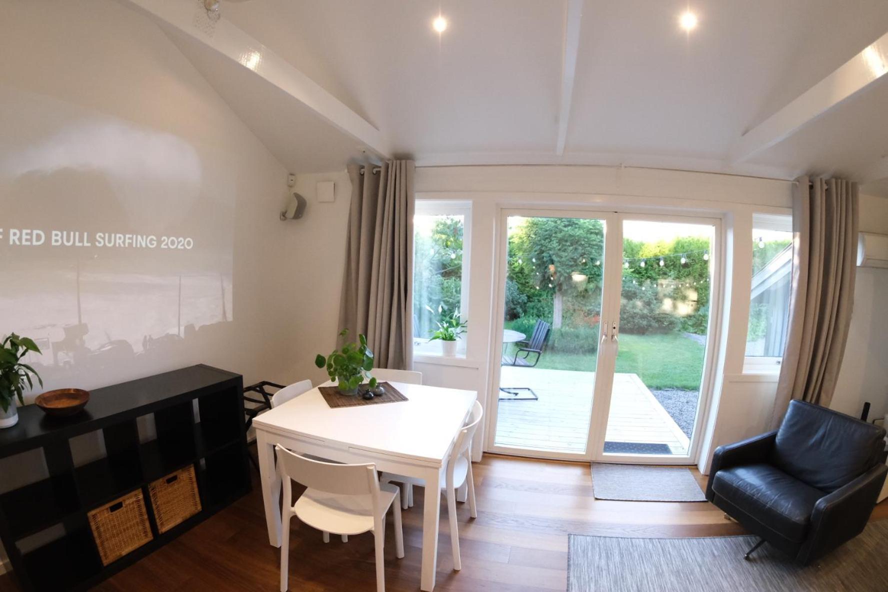 Surfers Guesthouse Åsa Kültér fotó