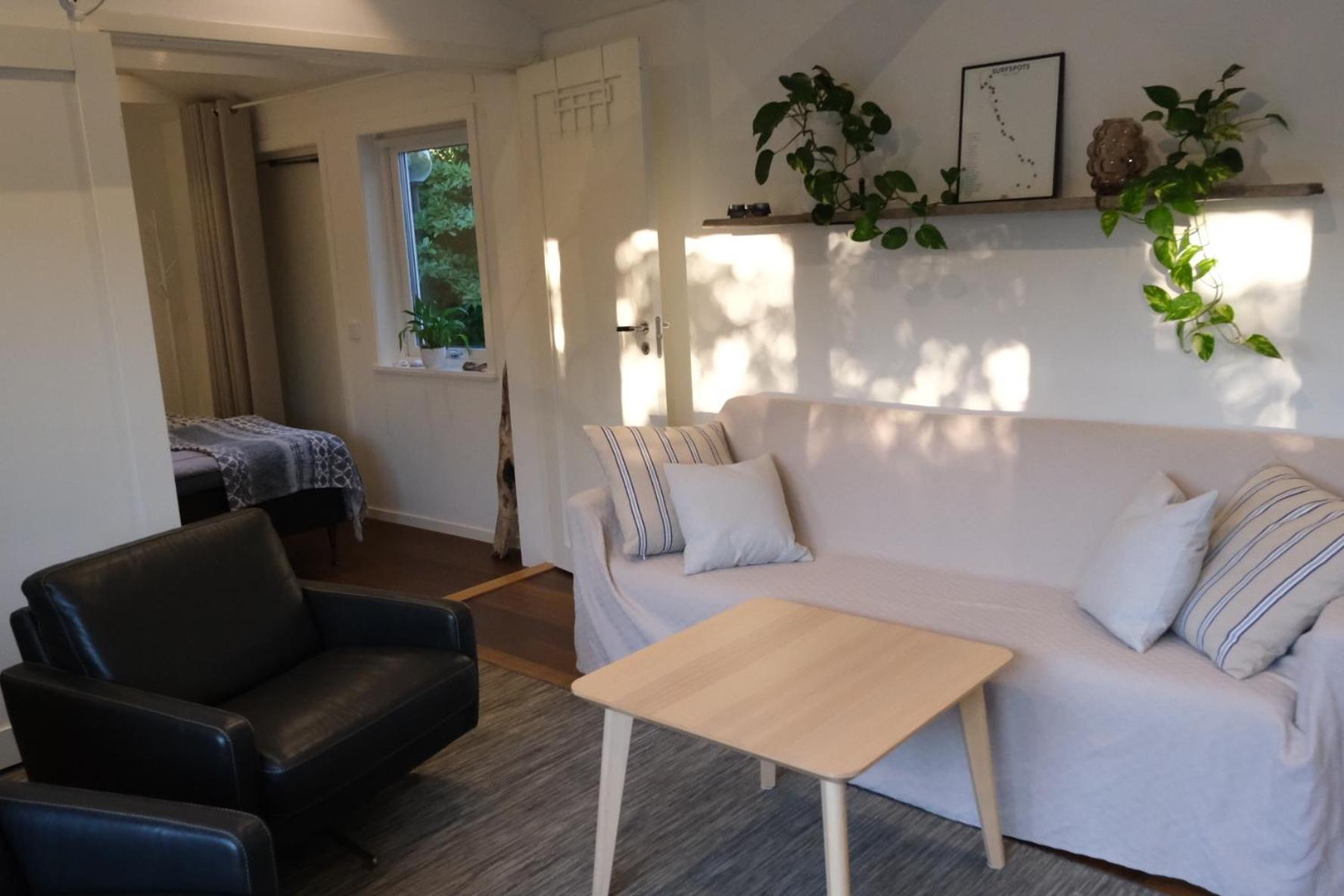 Surfers Guesthouse Åsa Kültér fotó